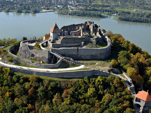 Danube Bend Tour, Taste the Hungarian, Private Tour from Budapest, countryside tour, Full-Day Private Tour, Esztergom, Szentendre, English-speaking guide in Budapest, Visegrad Castle