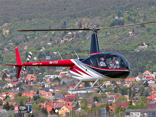 Авиакруиз на вертолете. Прогулочный полет над Будапештом на вертолете. Великолепная паномара видов Будапешта с птичьего полета